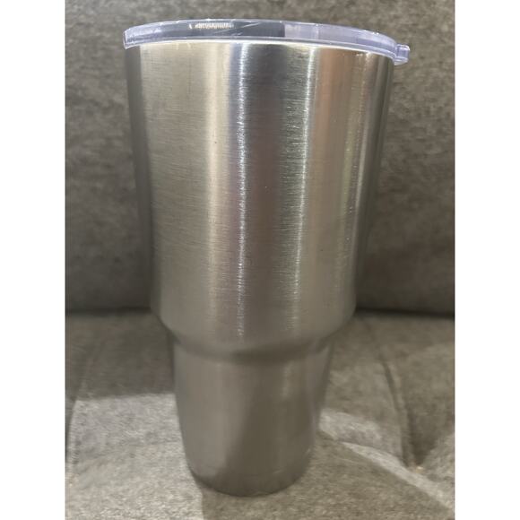 Yeti Rambler 30 oz Tumbler - Picture 7 of 7